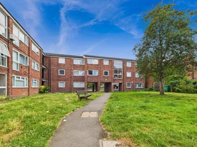 Stoneleigh Court, Coton Road, 2 Bedroom Flat