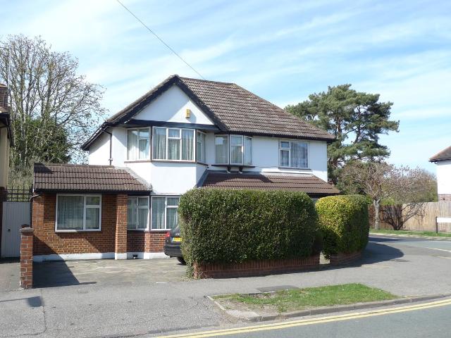 Stoneleigh Park Road, Epsom KT19, 4 bed detached house to rent, £2,650 pcm | PrimeLocation