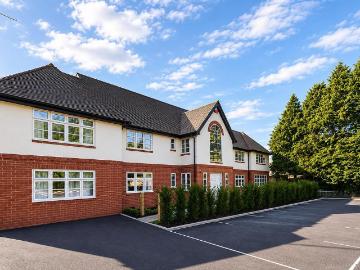 Stoneleigh Road, Coventry, CV4 7AD 2 bed apartment to rent £1,295 pcm £299 pw