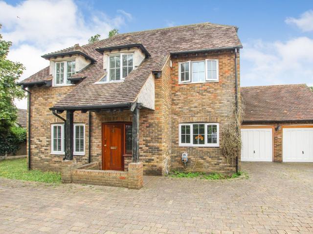 Stonerock Close, Sturry, Canterbury CT2, 5 bed detached house to rent, £3,000 pcm | PrimeLocation