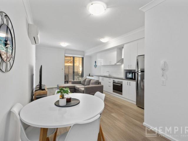 Stones Throw to South Beach FURNISHED