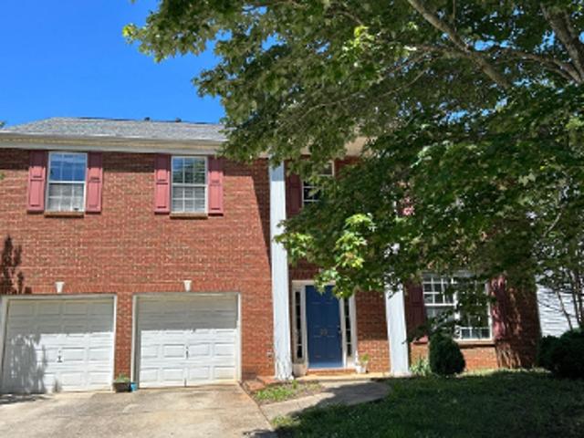 Stonewater Dr