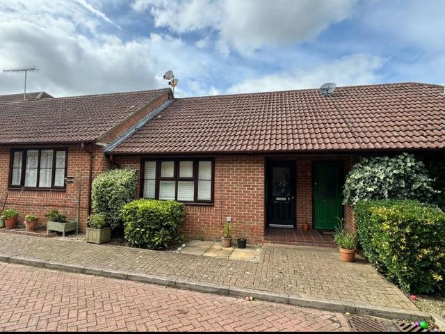 Stoney Grove, Chesham HP5, 1 bed property to rent, £1,275 pcm | PrimeLocation