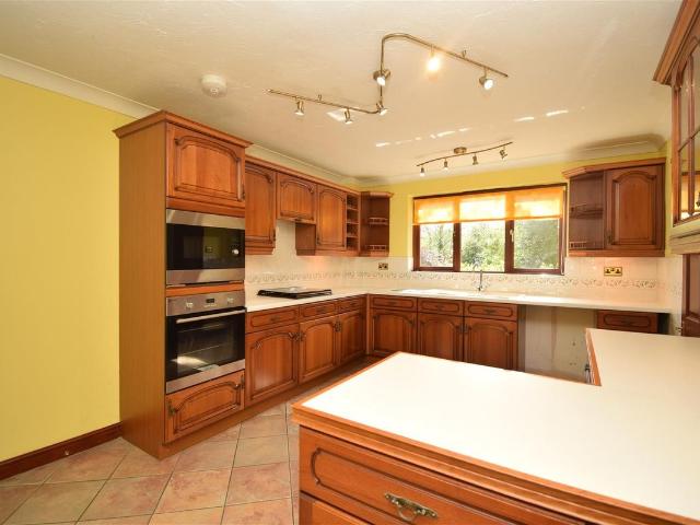 Stoney Lane, Wakefield WF4, 4 bed shared accommodation to rent, £495 pcm | PrimeLocation