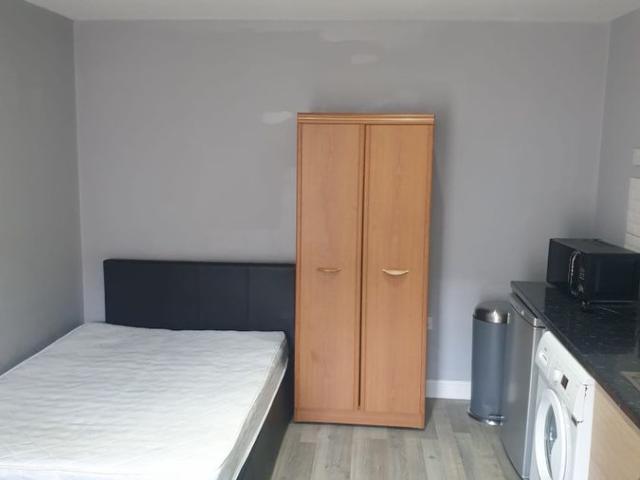 Stoney Stanton Road, Coventry CV1, Studio to rent, £600 pcm | PrimeLocation
