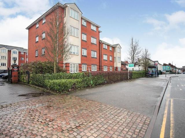 Stoney Stanton Road, Coventry CV6 2 bed flat to rent £900 pcm £208 pw