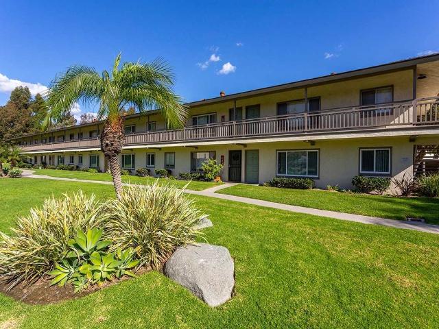Stoneybrook Apartments 2 Bedroom Apartment for Rent at 1990 Apple St, Oceanside, CA 92054 Loma Alta