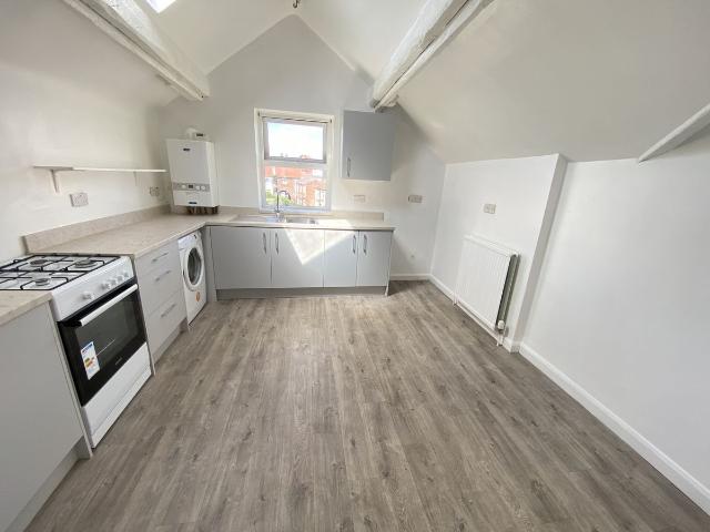 Stoneyhey Road, New Brighton CH45, 2 bed flat to rent, £975 pcm | PrimeLocation