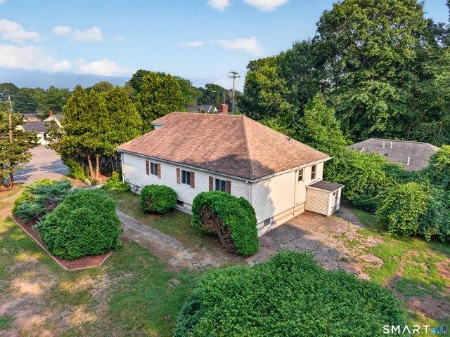 156 Liberty St, Stonington, CT 06379