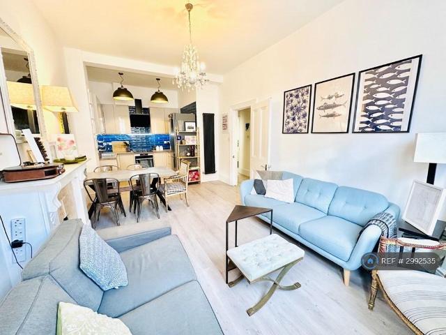 Stonor Road, London, W14 2 bed flat to rent £3,000 pcm £692 pw