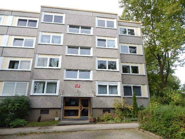 Stop! Großzügige 3,5 Zimmer Wohnung WBS