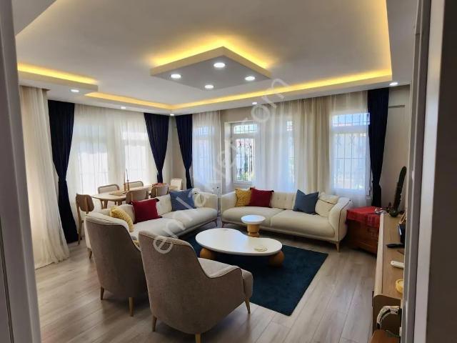 Stop’tan Taşyaka Baha Şıkman Cad. Arakat Satılık 2+1