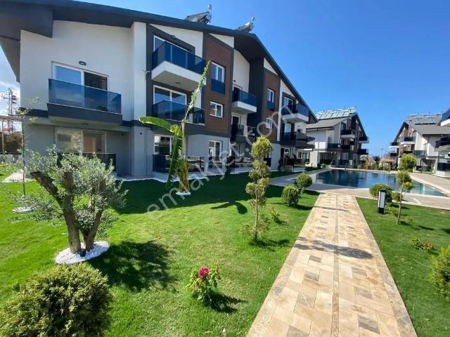 Stop’tan Çatalarık'ta Havuzlu Site İçi Kiralık 1+1 Eşyalı Daire