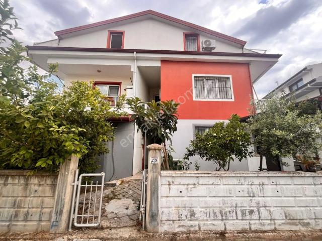Stop’tan Cami Mahallesinde Satılık 3+1 Çatı Dubleks