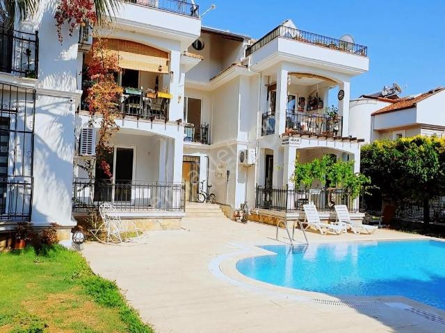 Stop’tan Foça Havuzlu Bakımlı Giriş Kat 2+1