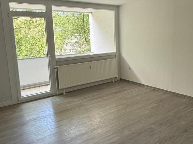Stop! 3,5 Zimmer Wohnung