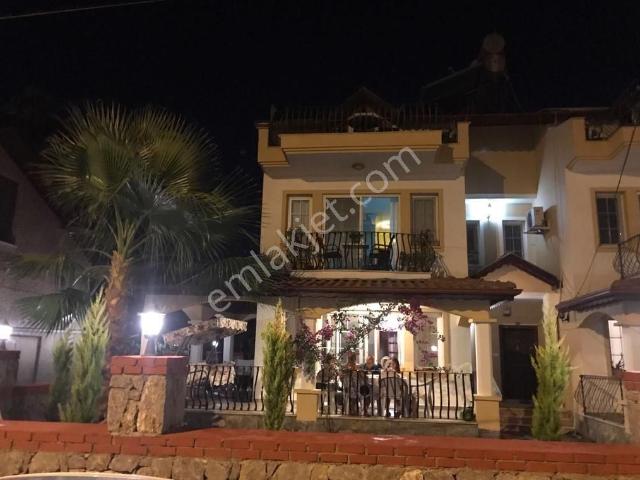 Stoptan Fethiye Foçada Denize Yürüme Mesafesinde, Özel Bahçeli