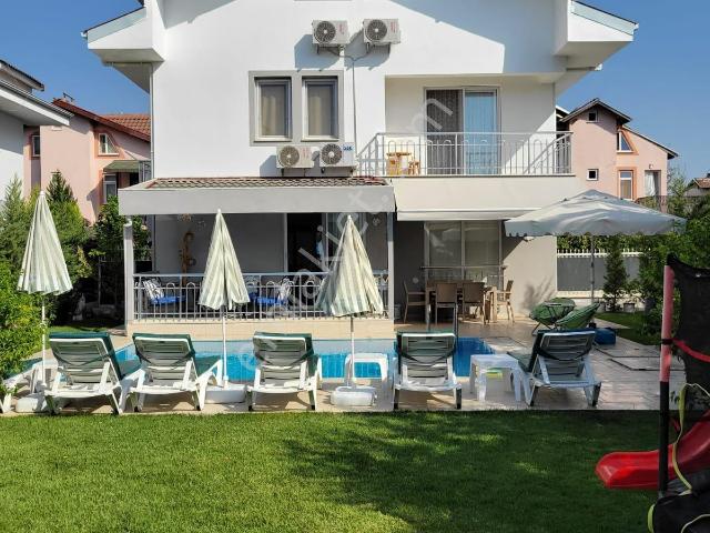 Stoptan Plaja 750mt.turizm Belgeli 5+1 Müstakil Havuzlu Villa