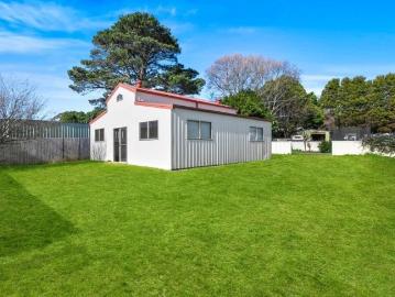 STORAGE SHED WITH MEZZANINE LEVEL