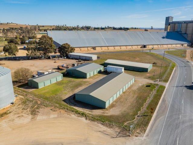 STORAGE UNITS