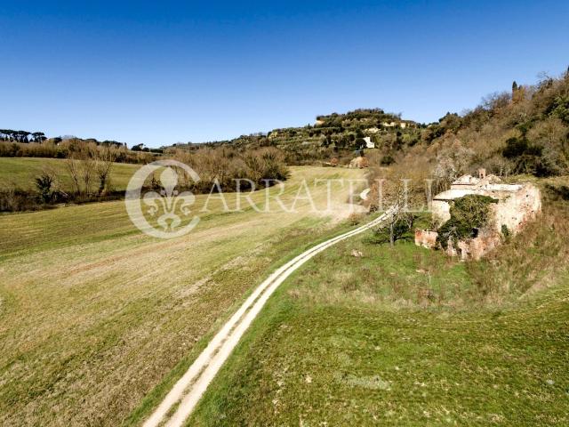 Storico ed affascinante rudere di 420 mq circa compresivi di. 420m² Montepulciano