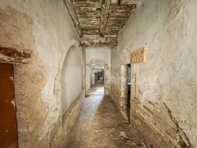Storico Palazzo nel centro di Trevi 265m² Trevi