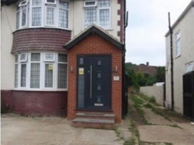 Stormount Drive, Hayes UB3, 4 bed end terrace house to rent, £2,600 pcm | PrimeLocation