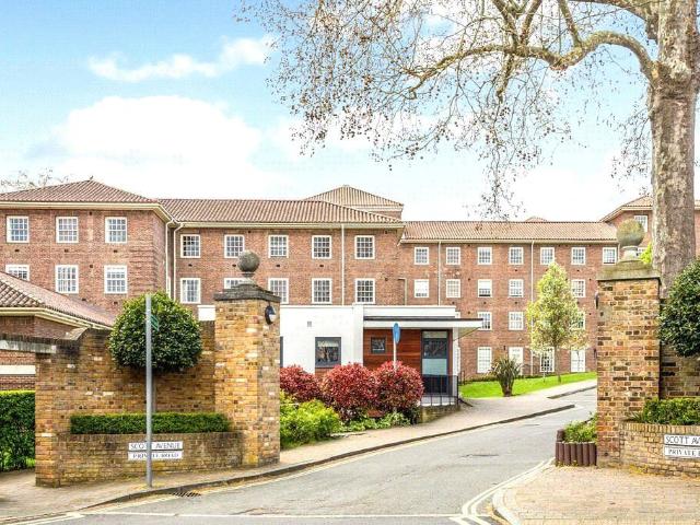 Stormont House, Whitelands Park, East Putney SW15, 2 bed flat to rent, £2,400 pcm | PrimeLocation