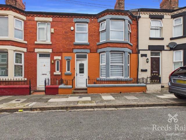 Stormont Road, Merseyside L19 3 bed terraced house to rent £1,200 pcm £277 pw