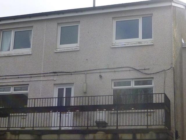 Stormyland Way, Barrhead G78 3 bed terraced house to rent £895 pcm £207 pw
