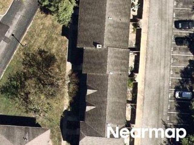 Stornoway Dr E