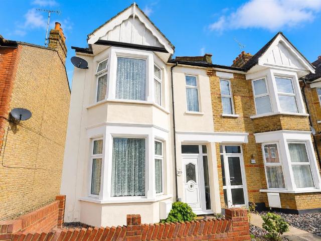 Stornoway Road, Southend On Sea SS2, 3 bed end terrace house to rent, £1,495 pcm | PrimeLocation