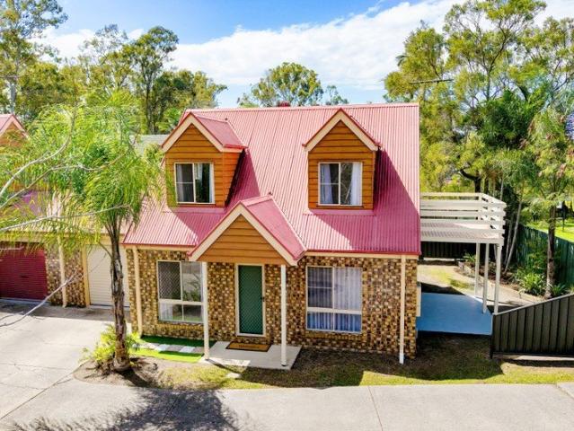 STORYBOOK COTTAGE Picture Perfect, Peaceful and Private next to Nature Reserve