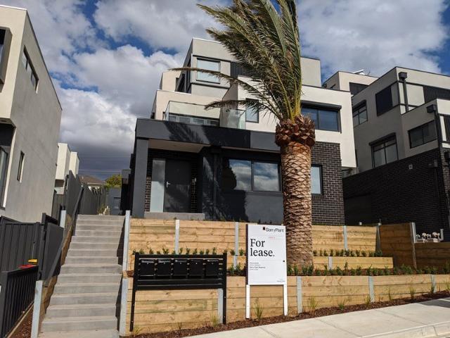 State Of The Art Townhouse!