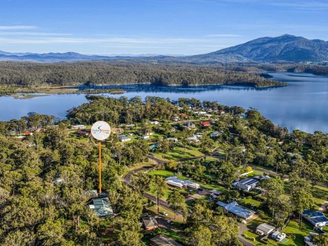 Stately Home on 4900m2 of Botanical Gardens