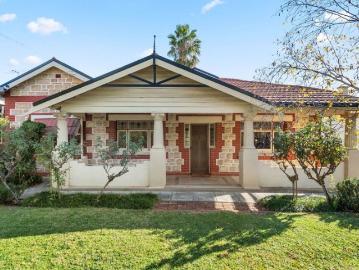 Stately stone fronted bungalow c1925
