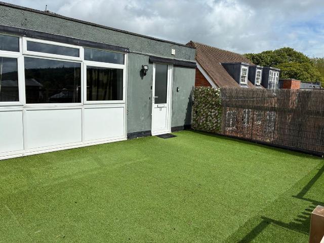 Station Approach, Great Missenden HP16, 2 bed flat to rent, £1,275 pcm | PrimeLocation