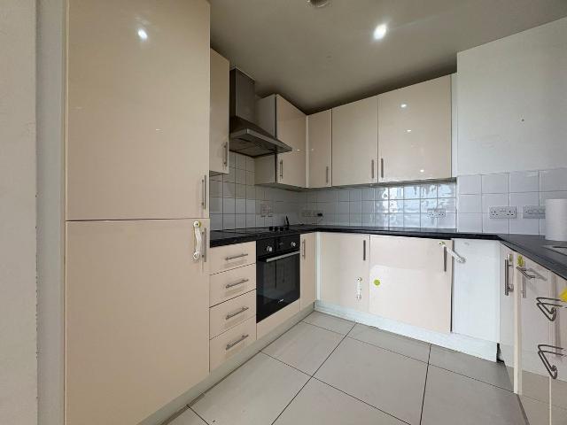 Station Approach, Hayes UB3, 2 bed flat to rent, £1,850 pcm | PrimeLocation