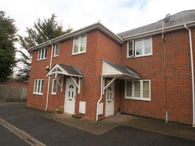 Station Approach, Ludgershall, SP11 2 bed flat to rent £950 pcm £219 pw
