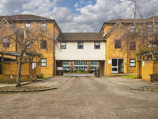 Station Approach, Station Road, Kings Langley, Hertfordshire WD4, 1 bed flat to rent, £1,200 pcm | PrimeLocation
