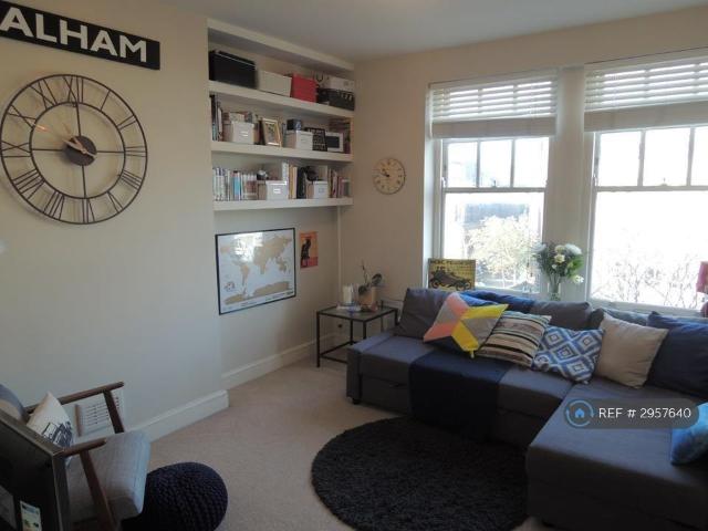Station Parade, Balham, SW12 1 bed flat to rent £2,300 pcm £531 pw
