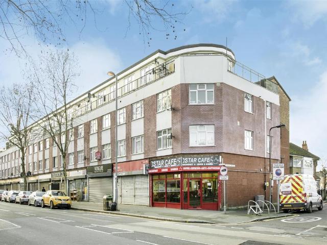 Station Parade, High Road Leyton, London E10, 3 bed flat to rent, £2,200 pcm | PrimeLocation