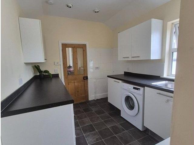 Station Rd, Deal CT14, 2 bed flat to rent, £1,195 pcm | PrimeLocation