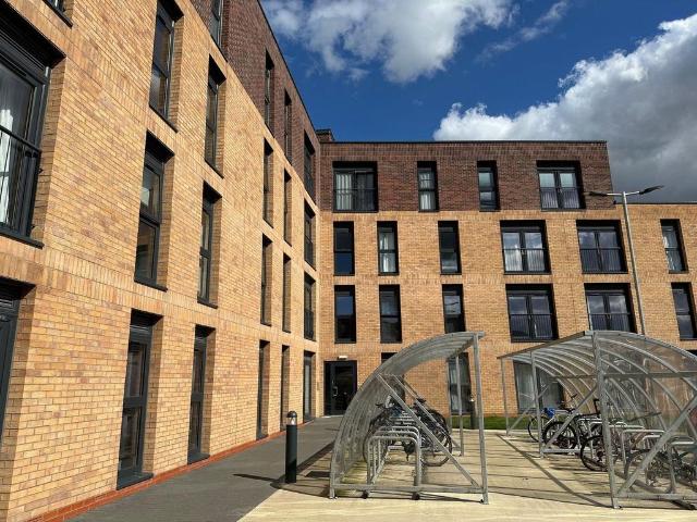 Station Road, Corby NN17 2 bed flat to rent £950 pcm £219 pw