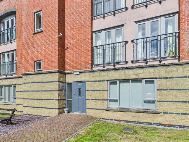 Station Road, Cantilever Gardens Station Road WA4, 1 bed flat to rent, £800 pcm | PrimeLocation