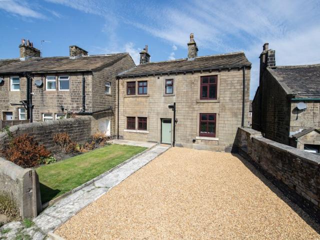 Station Road, Cullingworth, West Yorkshire BD13, 3 bed terraced house to rent, £1,200 pcm | PrimeLocation