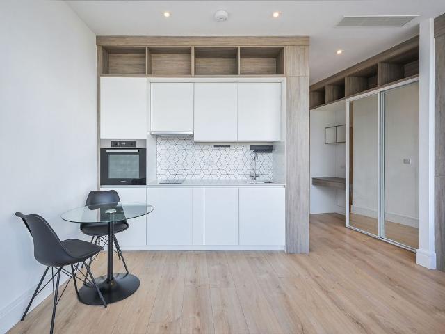 Station Road, Addlestone KT15, Studio to rent, £1,050 pcm | PrimeLocation