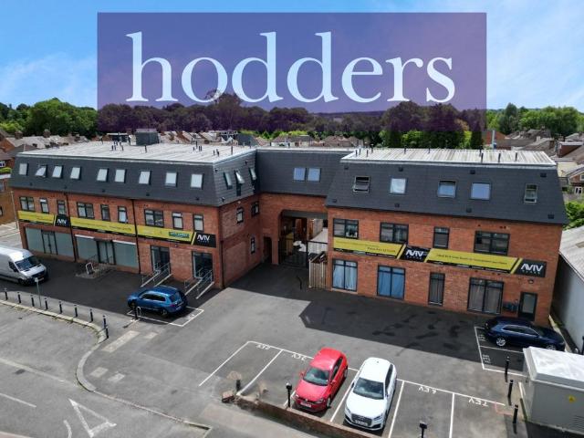 Station Road, Addlestone, KT15 1 bed apartment to rent £1,225 pcm £283 pw