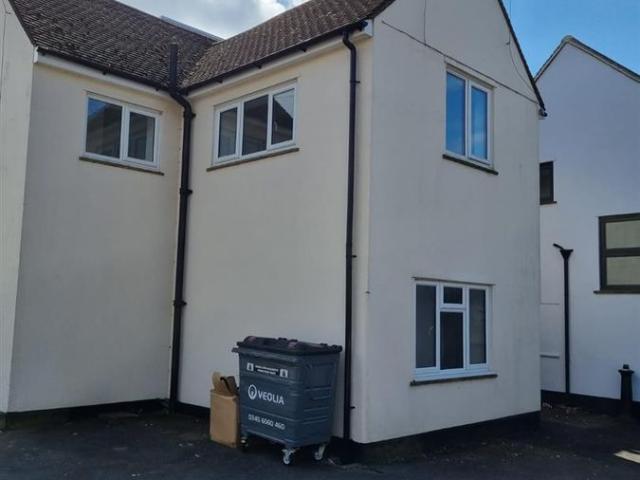 Station Road, Borough Green, Sevenoaks TN15, 1 bed flat to rent, £1,100 pcm | PrimeLocation