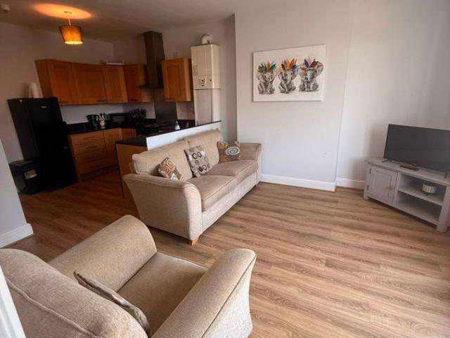 Station Road, Billingham TS23, 2 bed flat to rent, £625 pcm | PrimeLocation